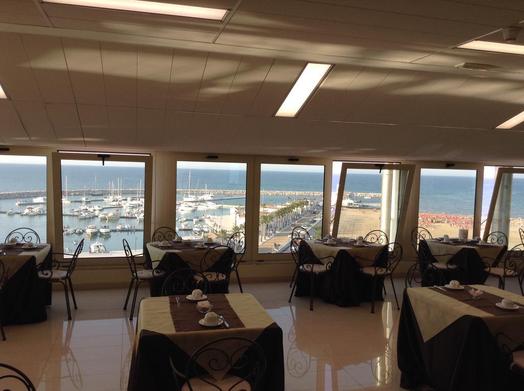 Hotel Borgo Marina Rodi Garganico Eksteriør bilde